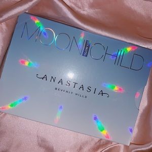 NEW Anastasia Beverly Hills Moonchild Glow Kit